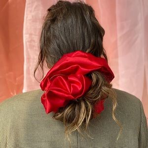 Room Shop Vintage Giant Scrunchie
